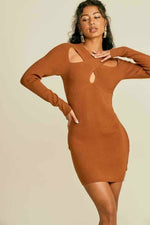 img-Closure-And-Neck-Crossover-Cutout -Dres.jpgs